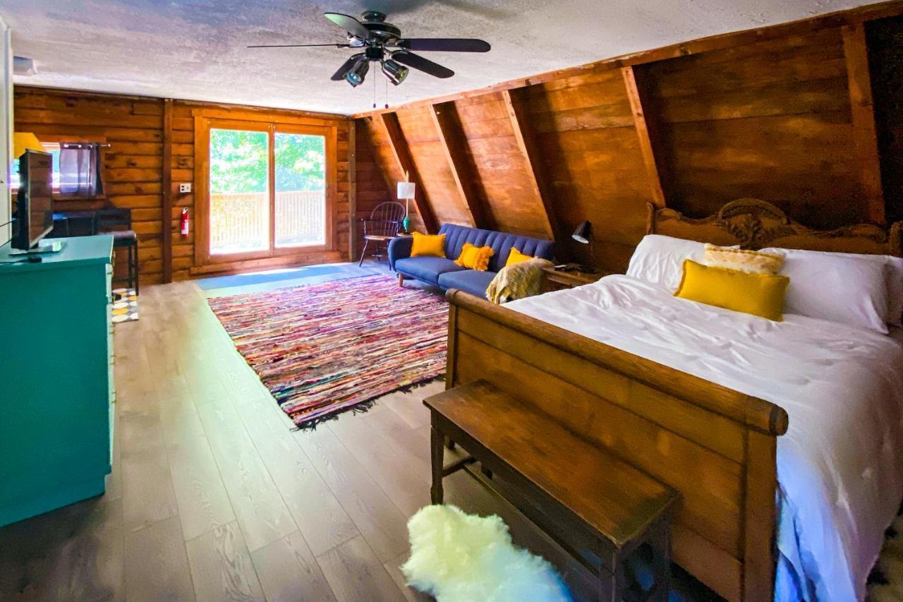 הוילה Wurtsboro Hikers Haven, A Cozy Cabin Loft Above Bashakill Wildlife Refuge מראה חיצוני תמונה