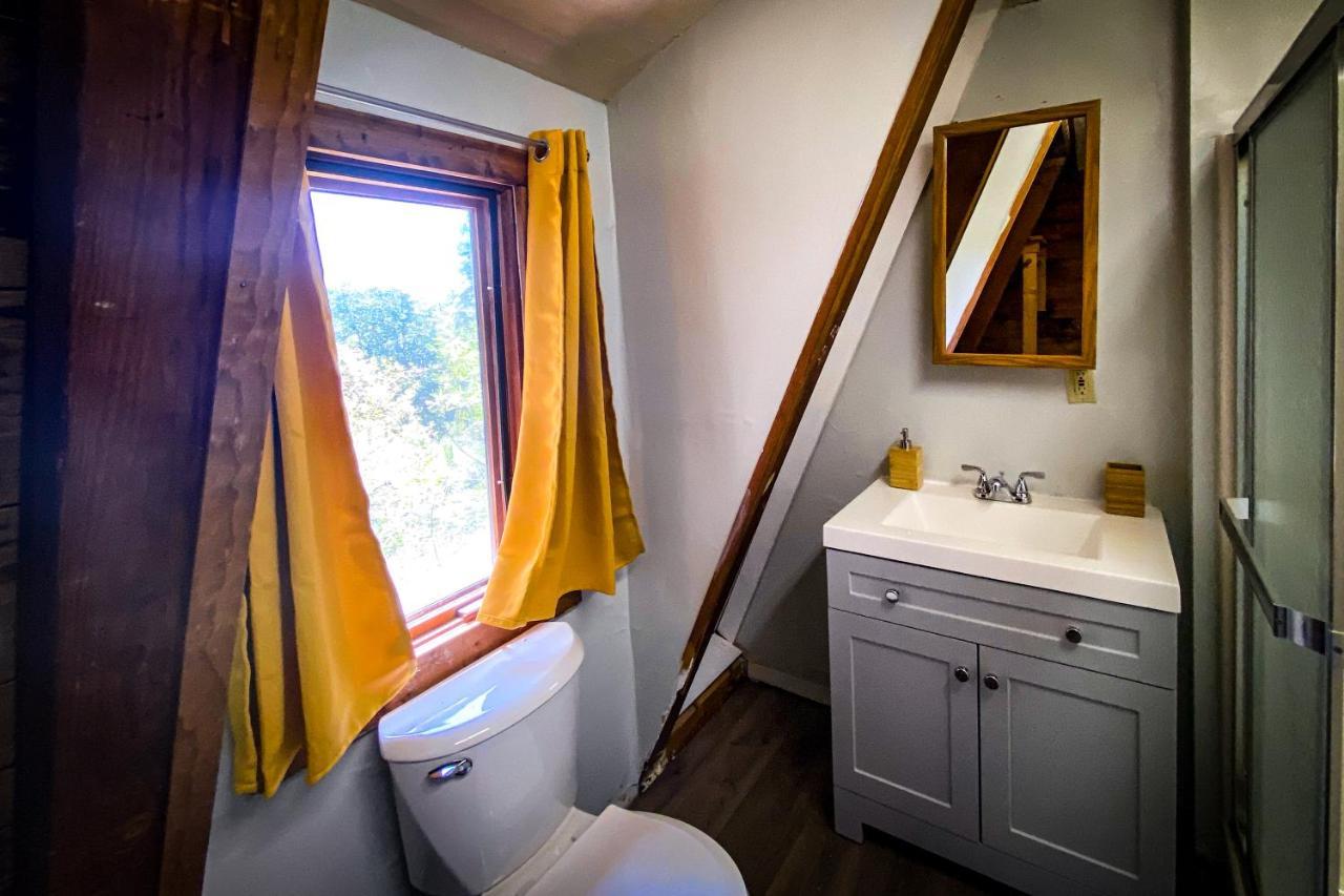 הוילה Wurtsboro Hikers Haven, A Cozy Cabin Loft Above Bashakill Wildlife Refuge מראה חיצוני תמונה
