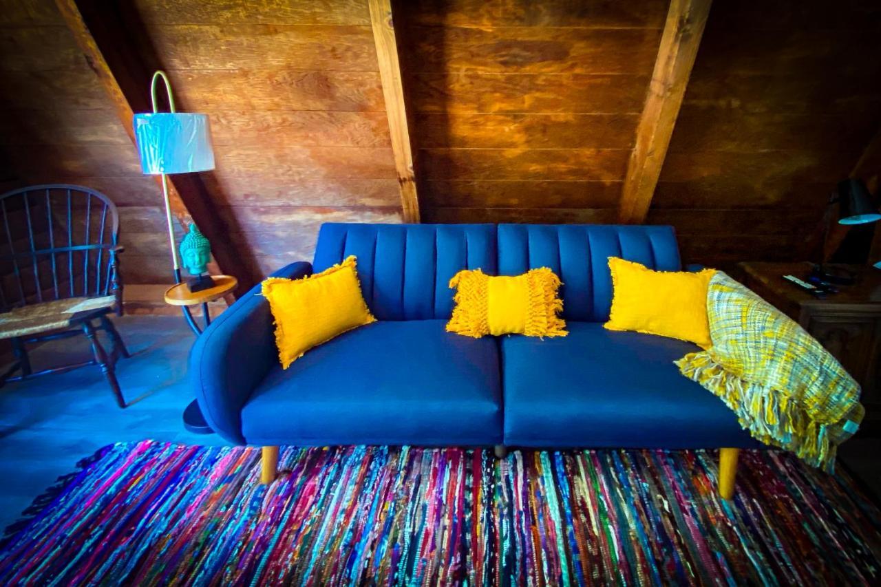 הוילה Wurtsboro Hikers Haven, A Cozy Cabin Loft Above Bashakill Wildlife Refuge מראה חיצוני תמונה